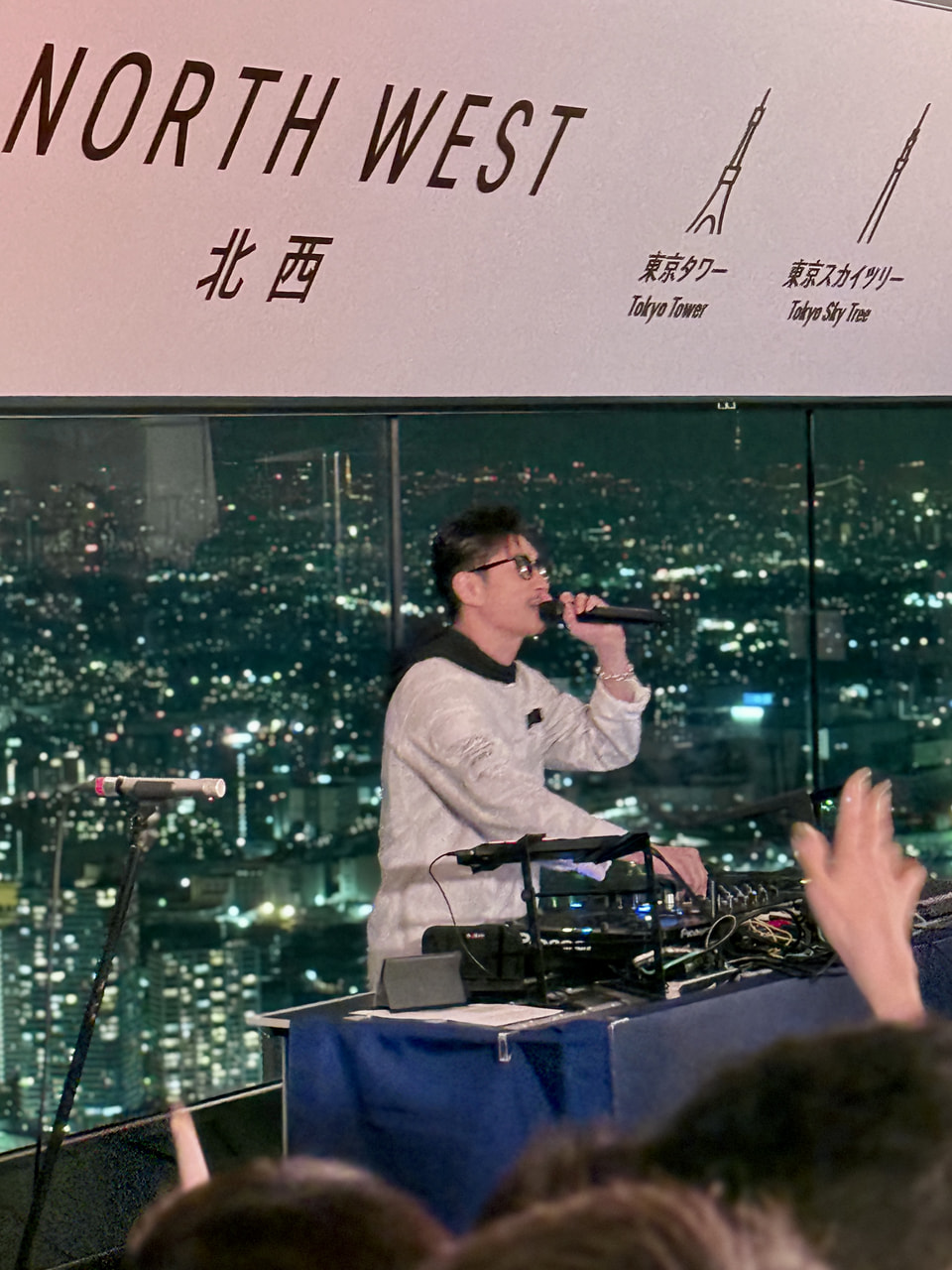 地上273mのPRIME TIME公開生放送！　MAKIDAI、REMO-CON、栗原治久が語るDJの原点