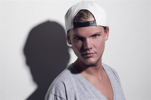 Aviciiofficialphotobyalexwessely_41