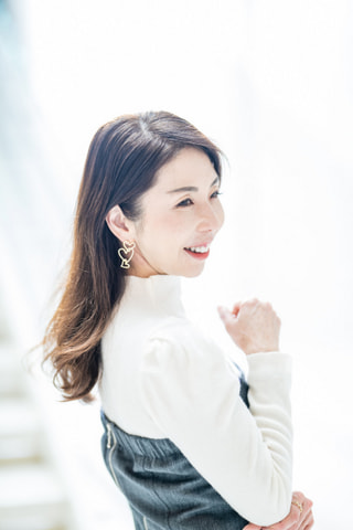 「まずはやってみる」が人生を変える!ライター片山あゆみさんに学ぶ、自分らしく輝くヒント