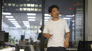 会社員の“窮屈さ”から独立へ。属 健太郎さんが語る、これからの生き方のヒント