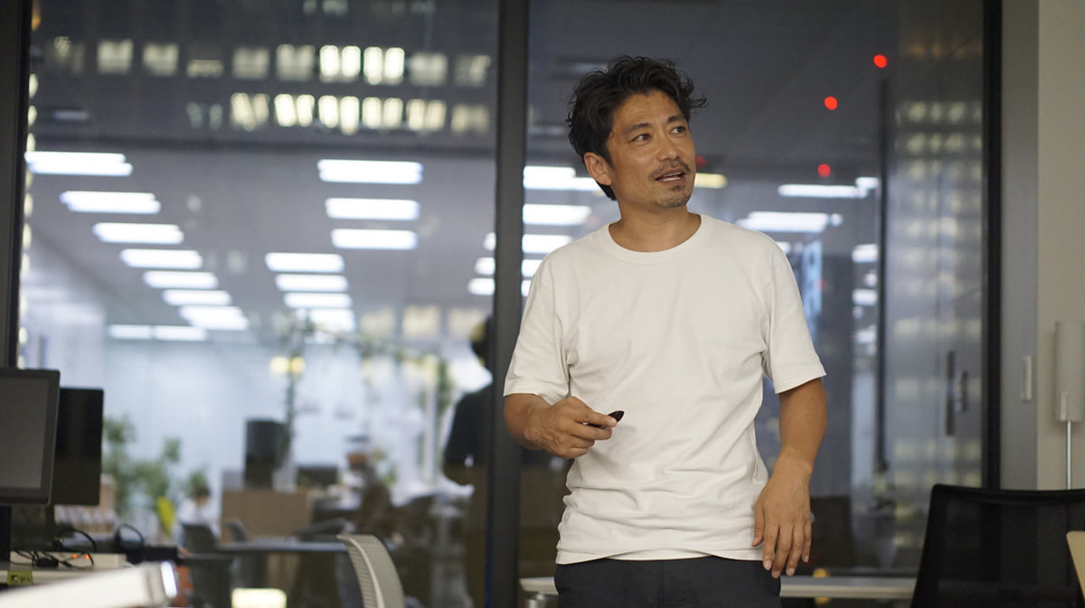 会社員の“窮屈さ”から独立へ。属 健太郎さんが語る、これからの生き方