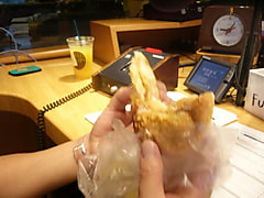 ホワイトカレーパンのお味は？
