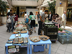 【LANDMARK TOWER presents KALEIDSCAPE】生中継！新鮮野菜市in ランドマークプラザ！