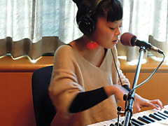 ＧＵＥＳＴ　シンガーソングライター・青谷明日香さん