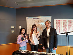 今週のチェック＆マークは「やった！」ゲストは、ジャズピアニストの高木里代子さん