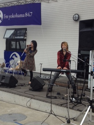 130330natualhybridlive2