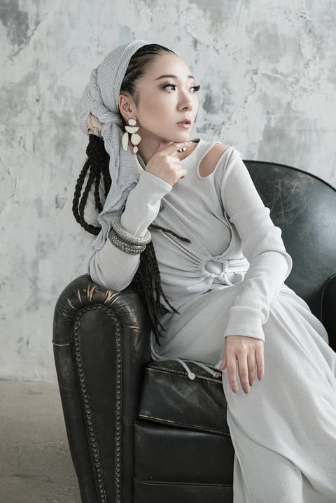 MISIA新アー写AW-320wri.jpg