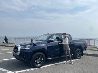 乗馬しながらそのまま海に？（三浦市）