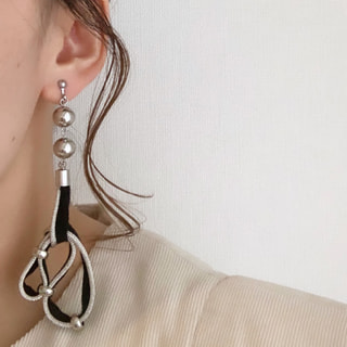 アップサイクルな布でつくるジュエリー「Sayaka dept. cheering jewelry」