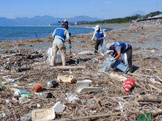神奈川県の海岸をきれいにしてくれている「かながわ海岸美化財団」職員の柱本健司さん②