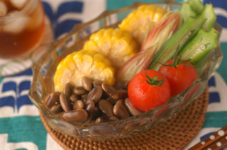 「鞍掛豆と夏野菜のサッパリ浸し」