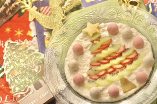 「苺とキウイのクリスマスツリー★お豆腐クリームのデザート」