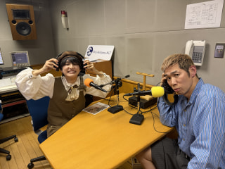 今夜も波フォー聞いてね〜。OGファッションあり！
