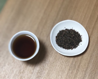 超個性派・たき火のようなにおいがする「いり番茶」のご紹介♪