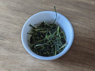 『雁が音（かりがね）と呼ばれる お茶』万能選手・茎茶についてのご紹介♬