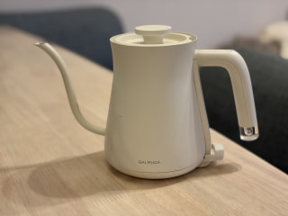 温度設定ができる電気ケトルと手のひら感覚派？あなたはどっち？