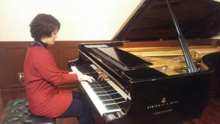 伊集院紀子さんのピアノグラニテ