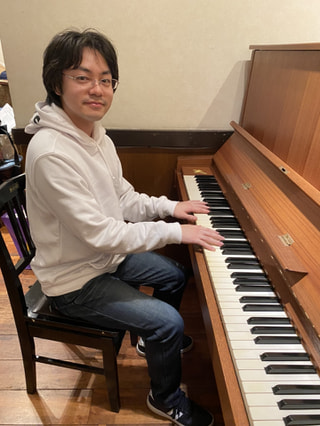 今夜のゲストはピアニスト　大内暢仁さん
