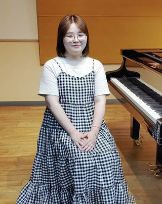 ピアニスト稲沢朋華さんの演奏で～