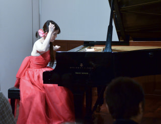 樋口あゆ子さんによる、リスト・２大ピアノ名曲集「ラ・カンパネラ」と「愛の夢 第３ 番」！