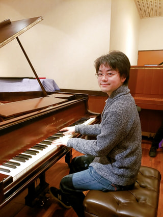 今夜のゲストはピアノスト大内暢仁さん
