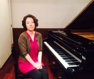 ピアニスト伊集院紀子さんによるピアノ・グラニテ