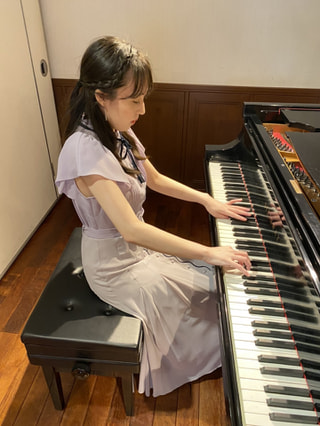 尾城杏奈さんによる昨年のライブ演奏より