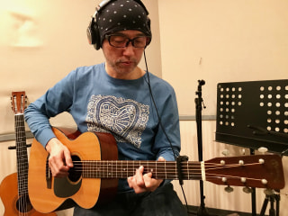 斎藤誠さんが生演奏を披露！