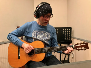 斎藤誠さんが生演奏を披露！