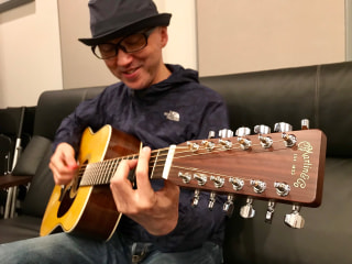 斎藤誠さんが生演奏を披露！