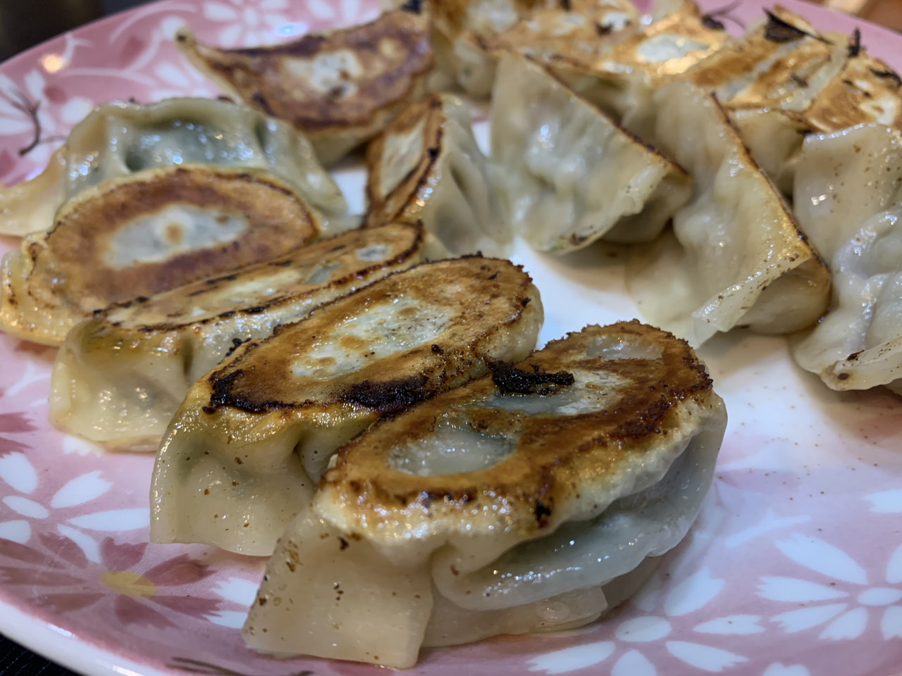 【とことん餃子の朝日屋(相模原)】とことんこだわった絶品手作り餃子！