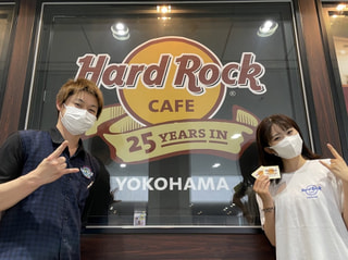 【祝25周年】みなとみらいの＜ハードロックカフェ横浜＞で盛り上がろう！
