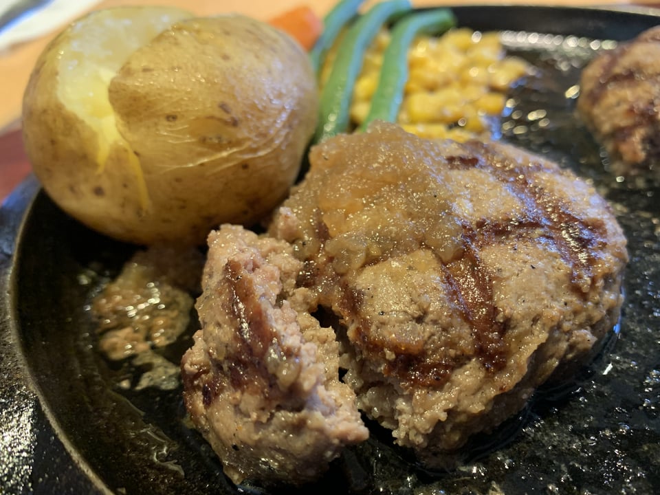 ファミリーガーデン 横須賀市三春町 ハンバーグの王様 ガーデンハンバーグ で乾杯しよう 飲食店応援団 Fヨコ Save Eat