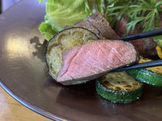 【 地元酒場あじと 】ジビエ料理をもっとカジュアルに楽しもう！