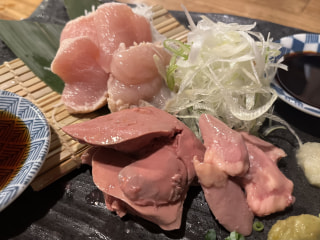 【 酒場晴々(ｻｶﾊﾞﾊﾚﾊﾞﾚ) 】“鶏料理”と“土鍋ご飯”を看板メニューとする大人の居酒屋！