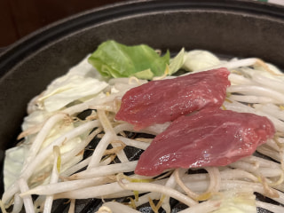 【ジンギスカン食堂FAM SOULFULL KITCHEN】“幻の黒羊サフォーク”一頭買いのお店！