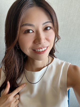 希少で男女に人気！ブラックダイヤのフルネックレス