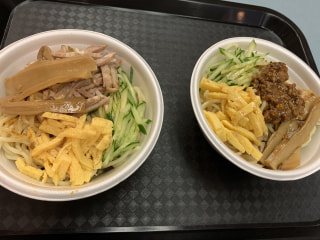 老舗ラーメン店の本格派の冷やし中華！メンマ、焼き豚増量で！
