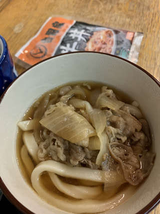 冷凍庫にあると、なにかと便利「吉野家冷凍牛丼の具」