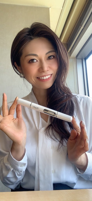 話題の顔用EMS美顔器！！！