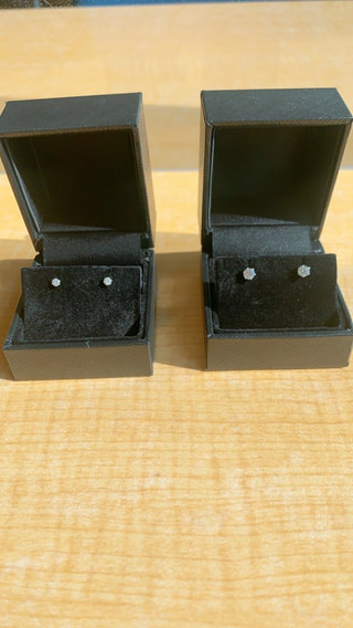 超お買い得のダイヤのピアス　ホワイトデーにどうでしょう♡