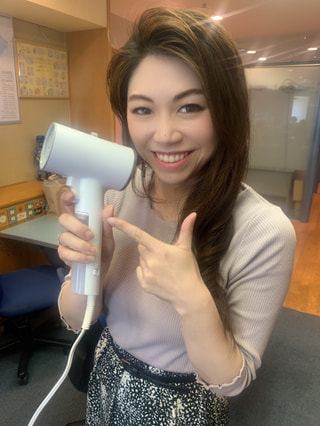 便利な衣類用ハンディースチーマー！！