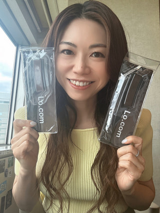 髪を梳かすだけで白髪をなかったことに！！話題のスタイリングアイテム再登場！
