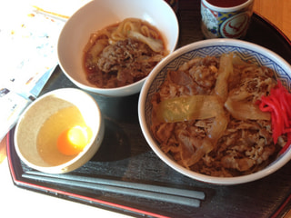 吉野家牛丼の具＋牛すき、今だけお得！