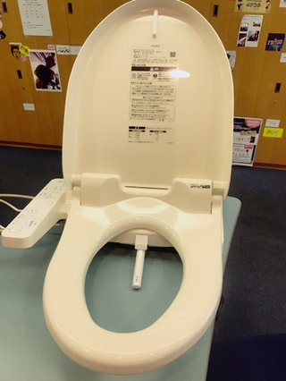 今お使いのトイレの便座　大丈夫ですか？