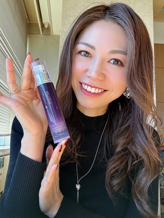 年齢を重ねると気になってくる首元。。お悩み一気に解決！首元専用クリーム！！
