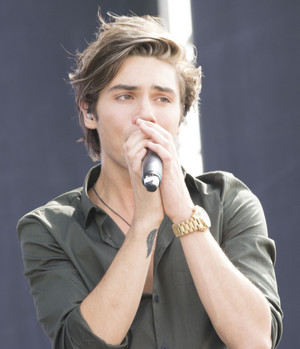 George_shelley_singer_2015