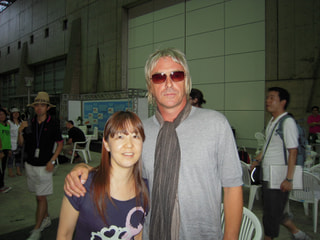 今夜はWallowsのリモートインタビュー！Paul Weller、ZYNE、Number_i新作、Take Thatコーナー、名盤はBon Jovi