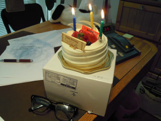 SHIGE   HAPPY BIRTHDAY