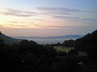 201110070523000